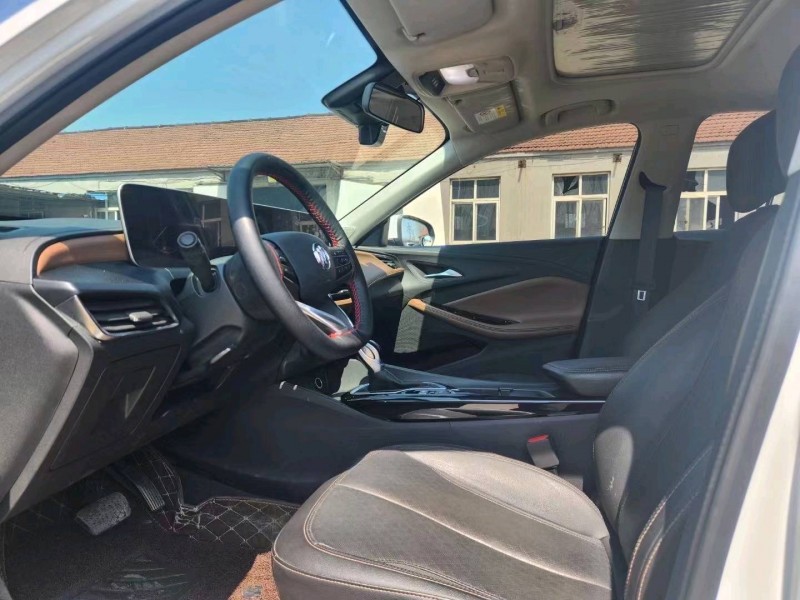 青岛22年别克威朗4