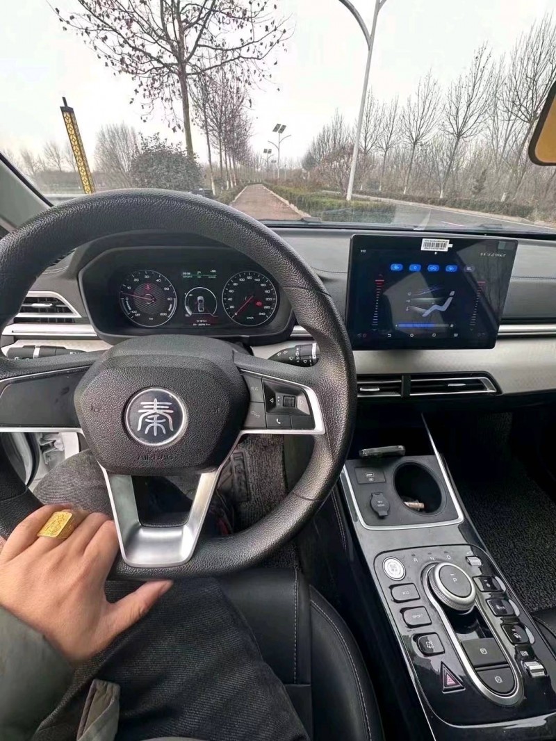 青岛23年比亚迪秦5