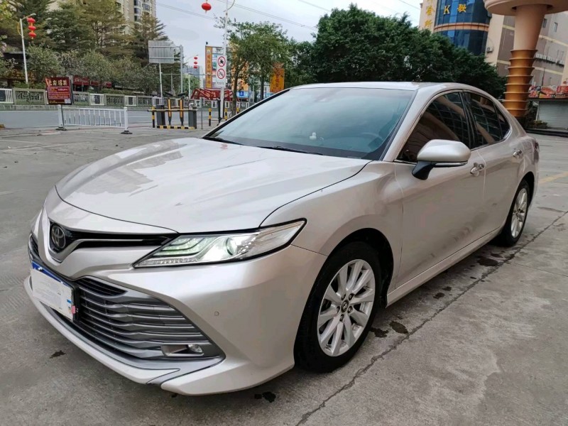 佛山18年丰田凯美瑞2