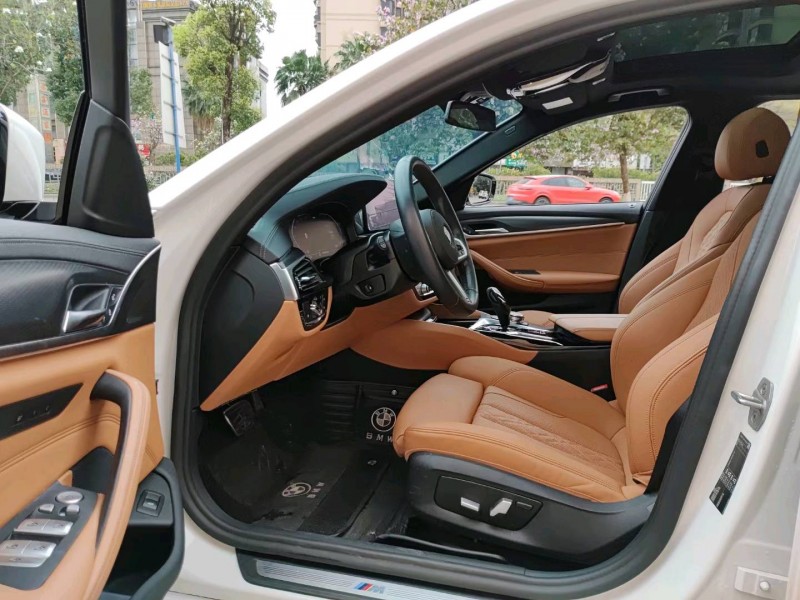 佛山21年宝马5系5