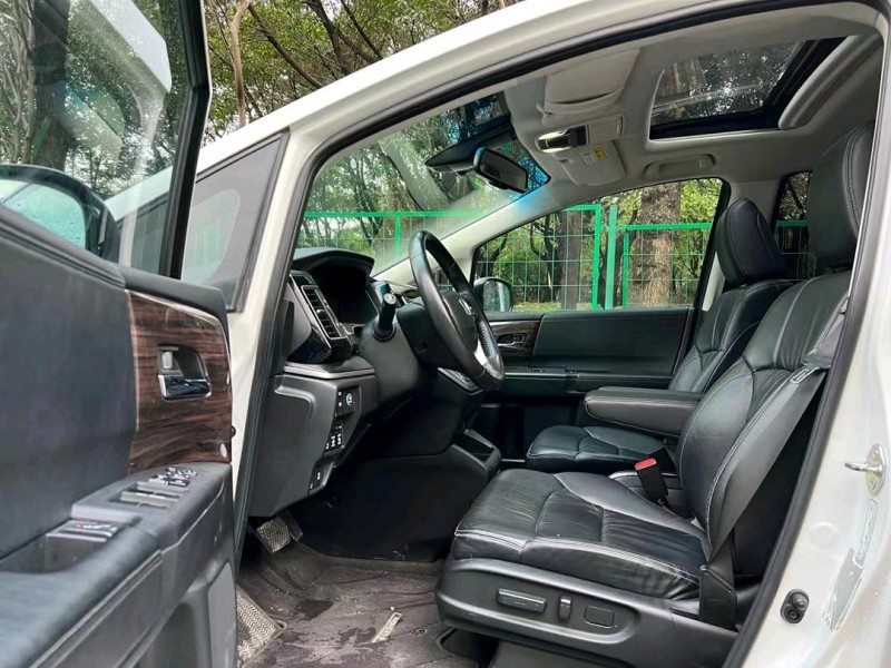 东莞16年本田艾力绅6