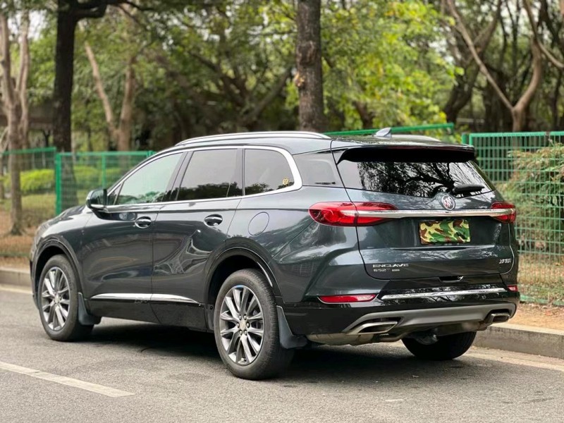 东莞22年别克昂科旗8