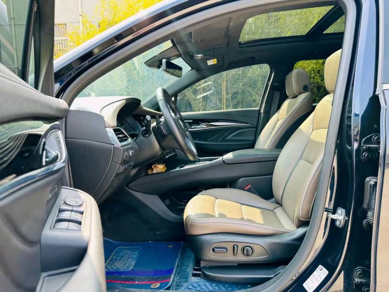 东营22年别克昂科旗6