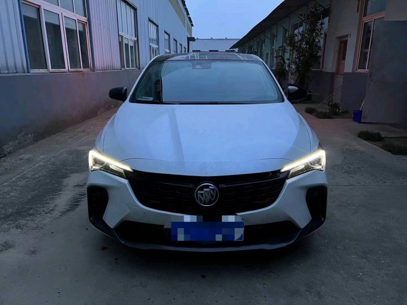 东营23年别克威朗1