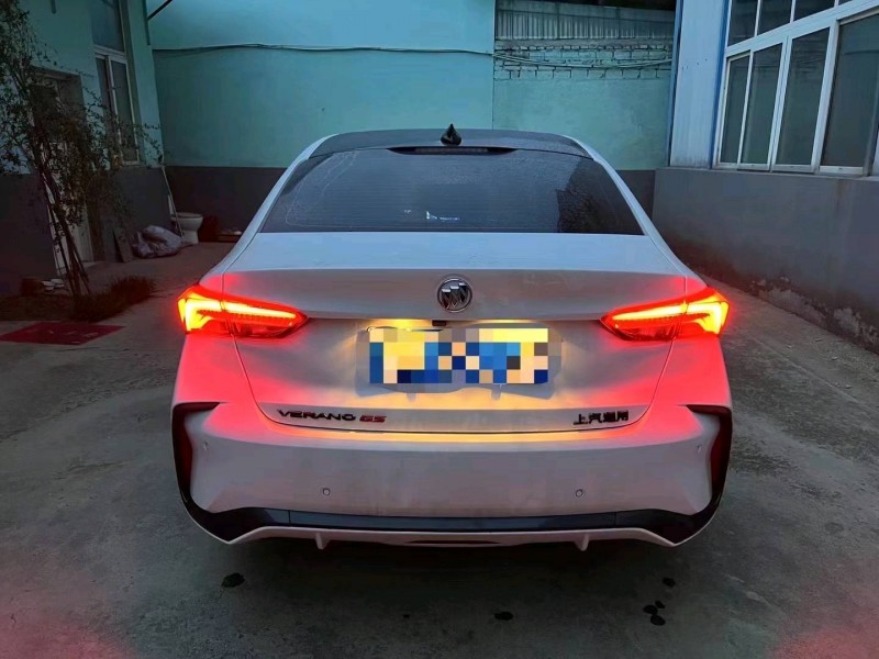 东营23年别克威朗6