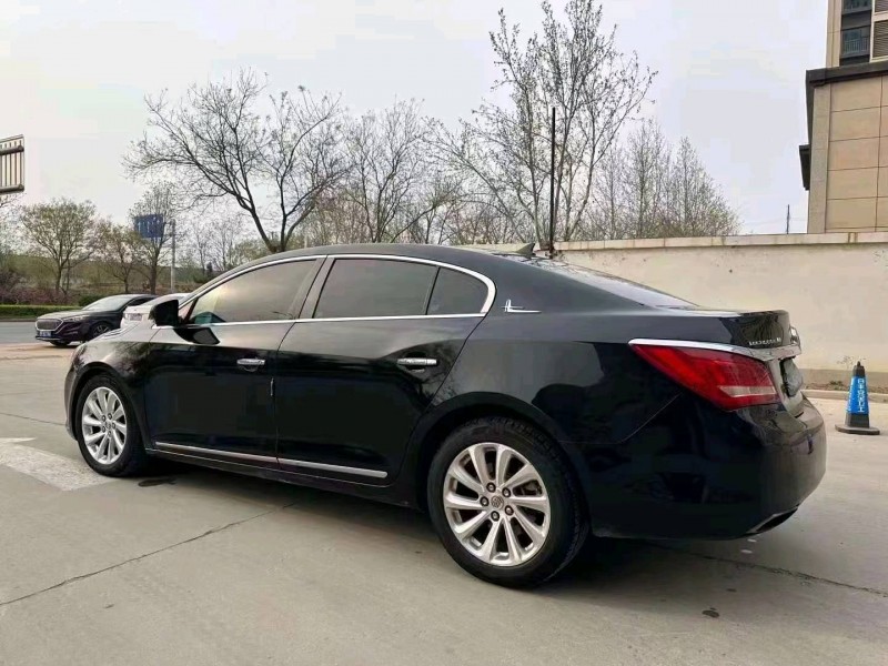 邢台15年别克君越3