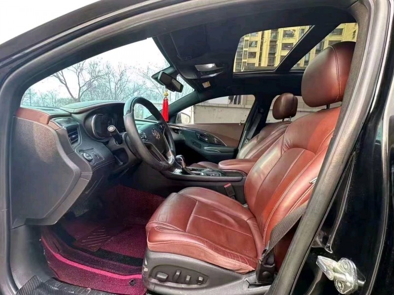 邢台15年别克君越7