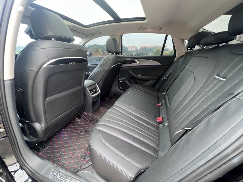 长沙22年红旗H56