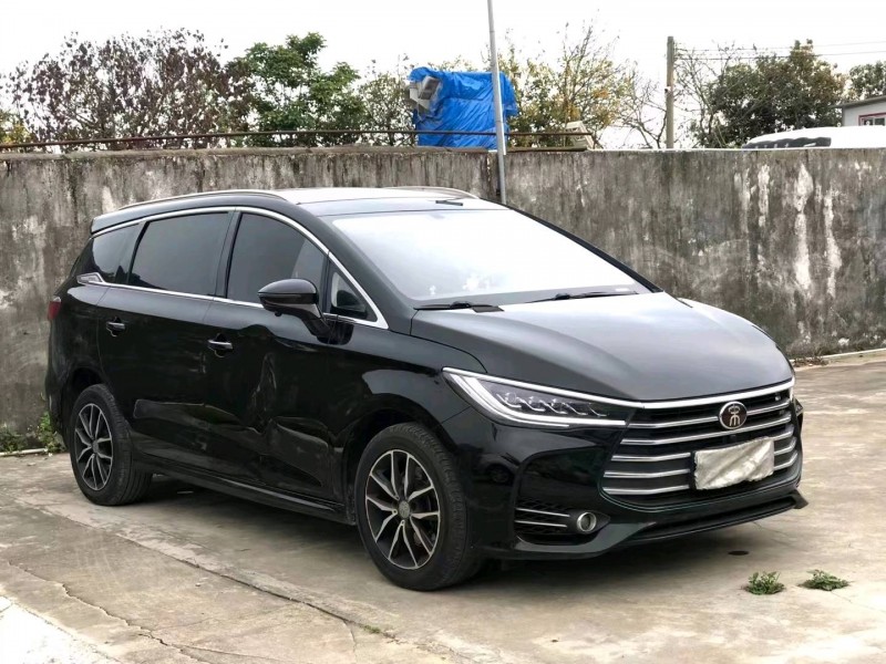 广州18年比亚迪宋3