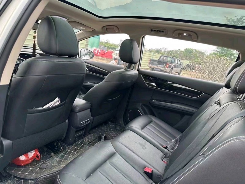 深圳19年比亚迪宋MAX3