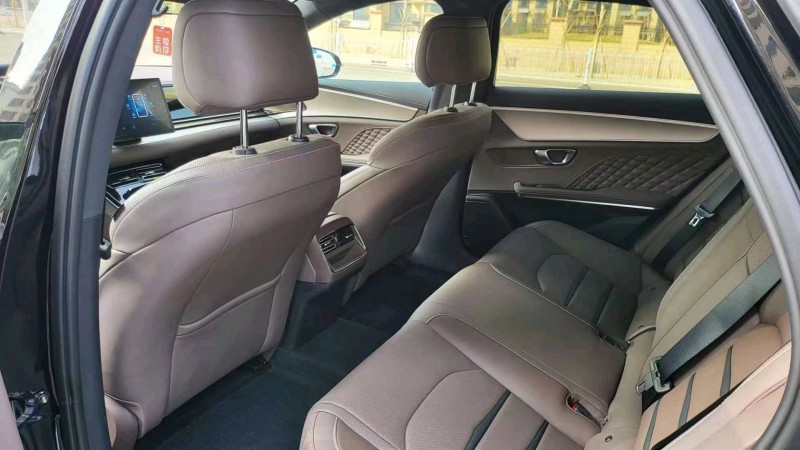 保定24年比亚迪汉DM9