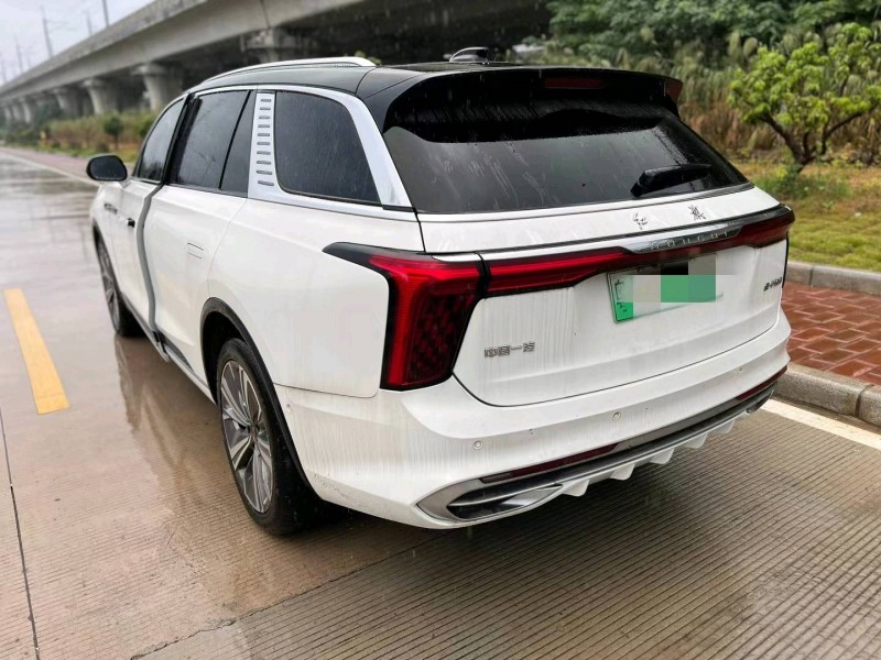 徐州22年红旗E-HS93