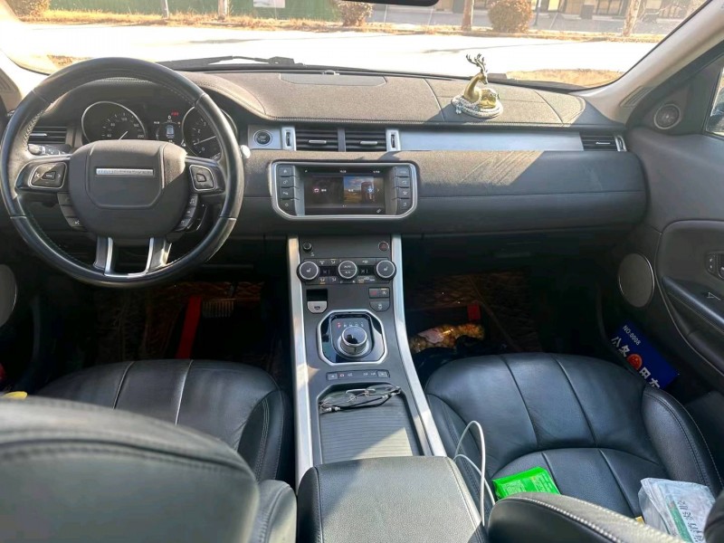 济南16年路虎极光5