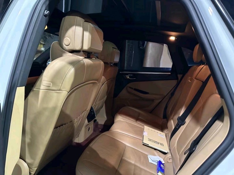 广州18年保时捷Macan4