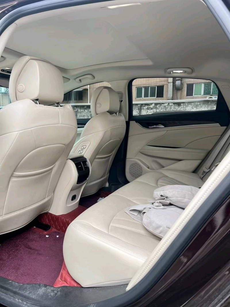 广州22年别克君越7