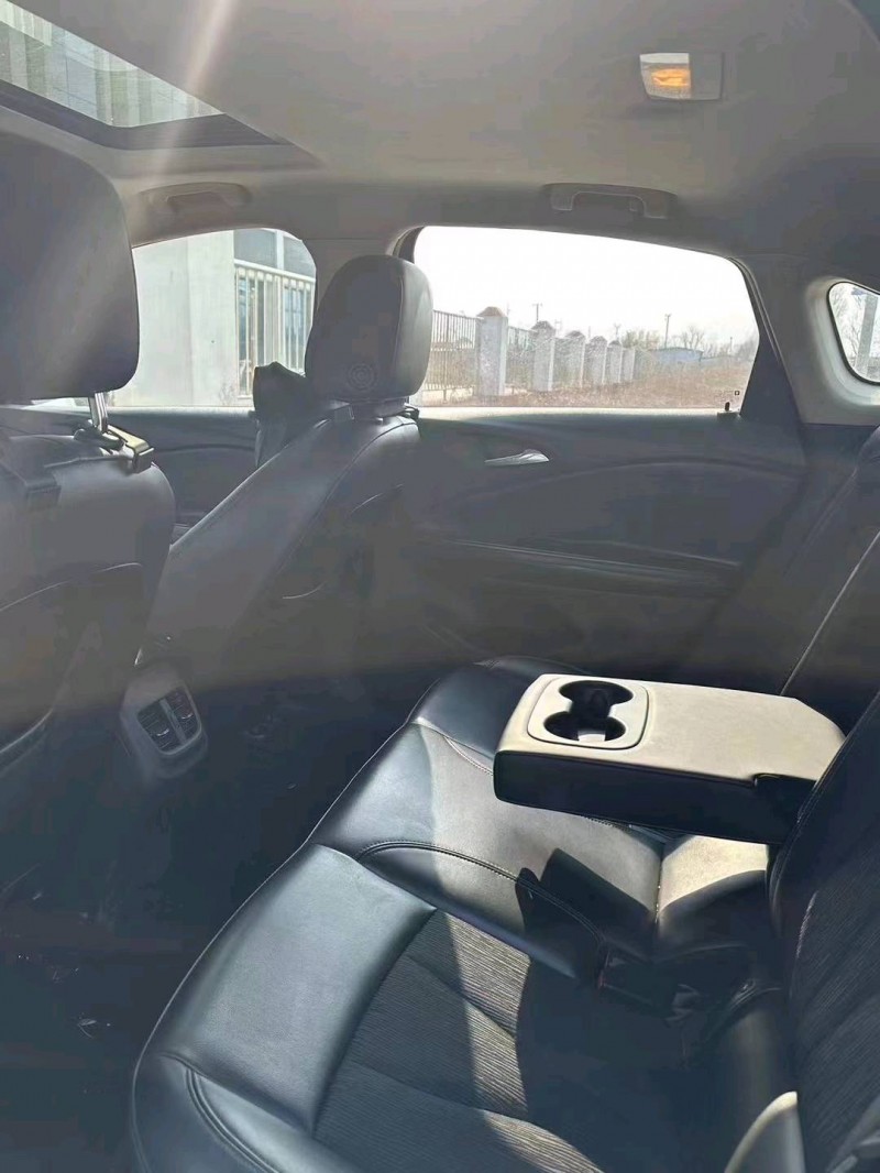 枣庄16年别克威朗6