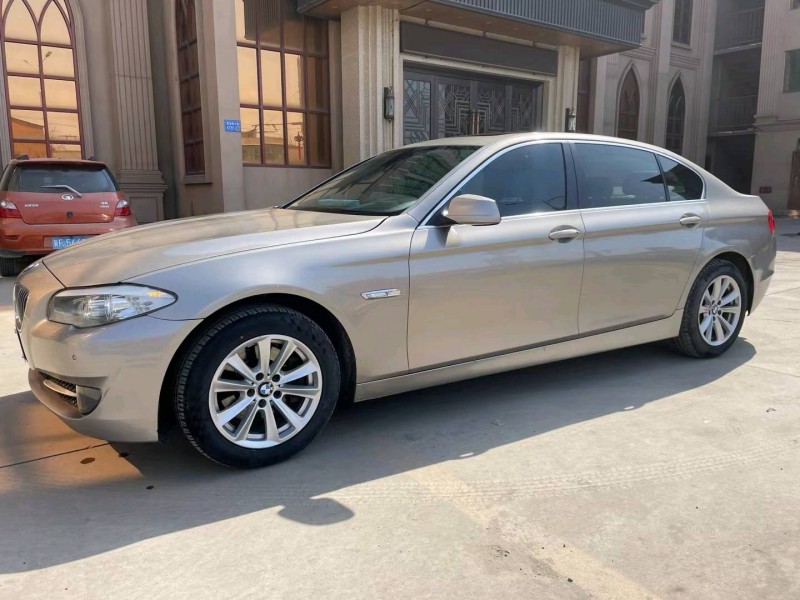 保定12年宝马5系3