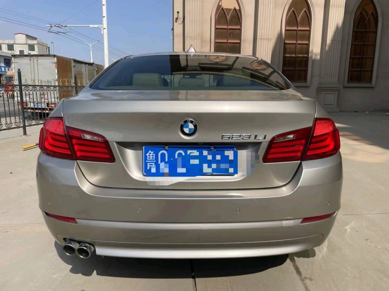 保定12年宝马5系9