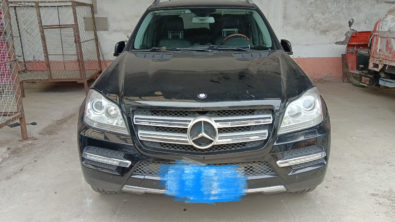 济南12年奔驰GL1