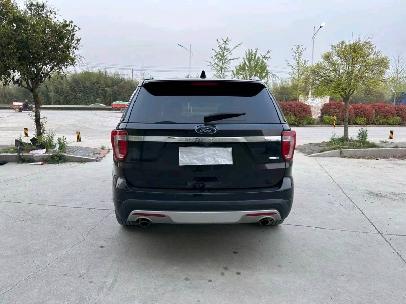 徐州17年福特探险者9