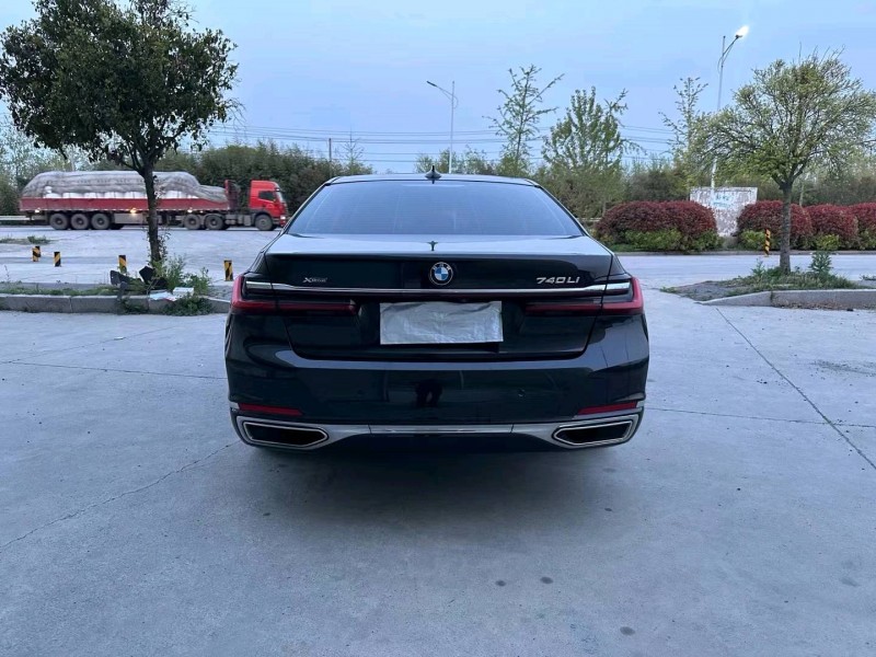 徐州20年宝马7系9