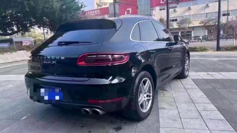 嘉興15年保時捷Macan3