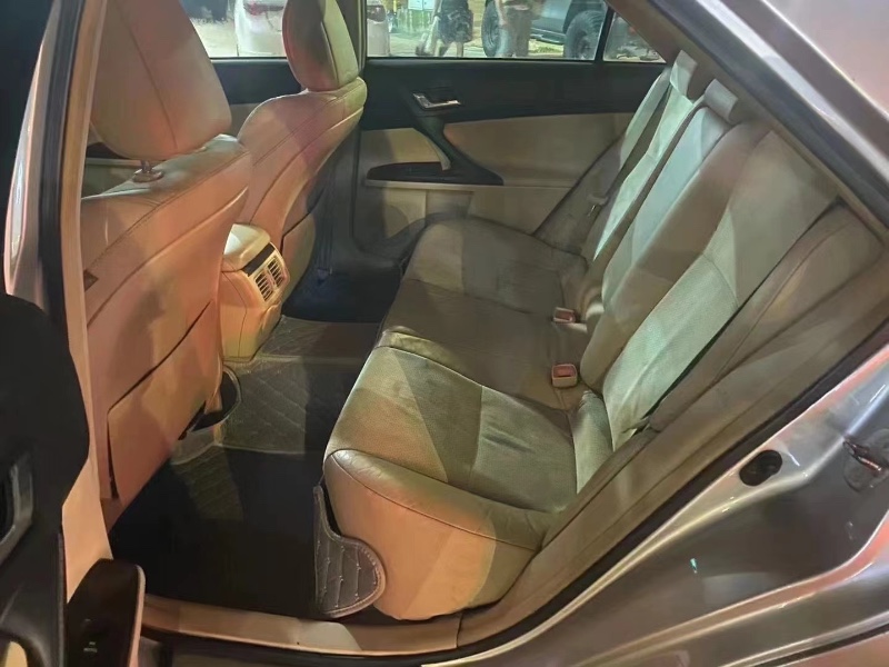 汕头11年丰田锐志4