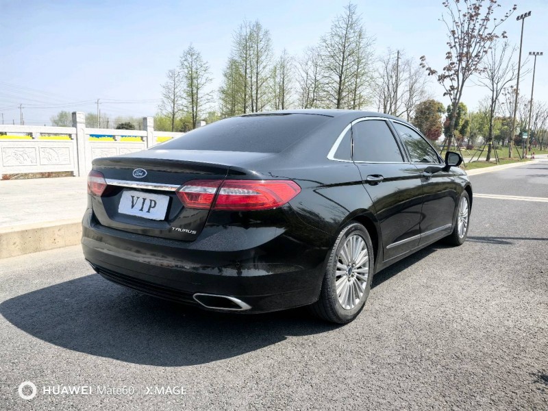 泰州15年福特金牛座5