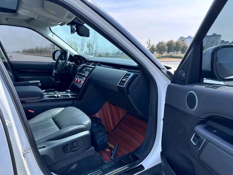 盐城18年路虎发现5