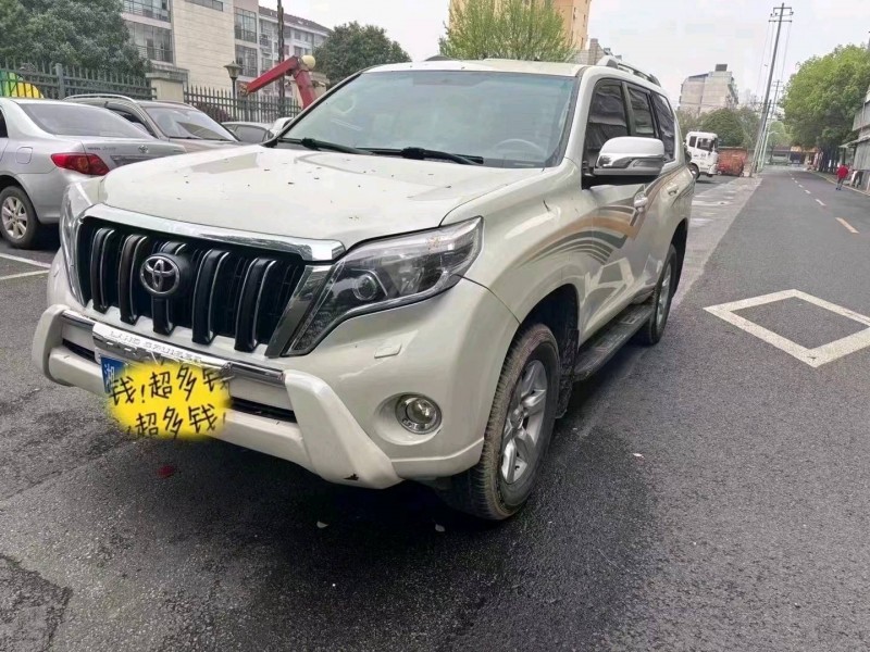 长沙16年丰田普拉多2