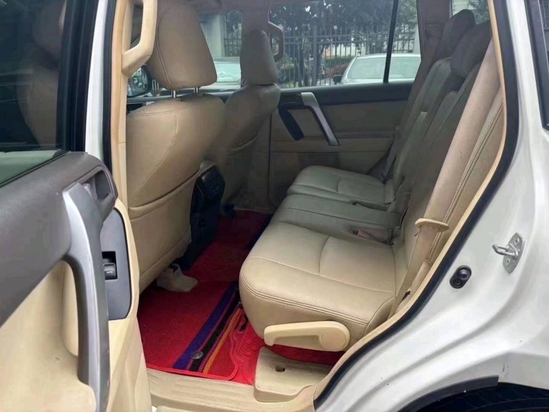 长沙16年丰田普拉多3