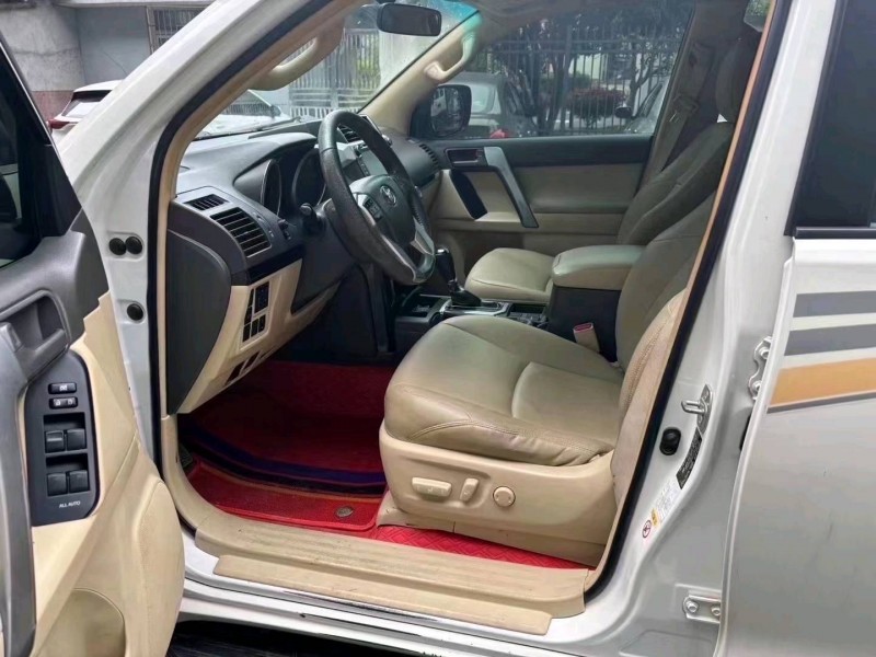 长沙16年丰田普拉多4