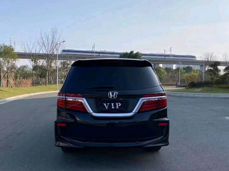 台州18年本田艾力绅4