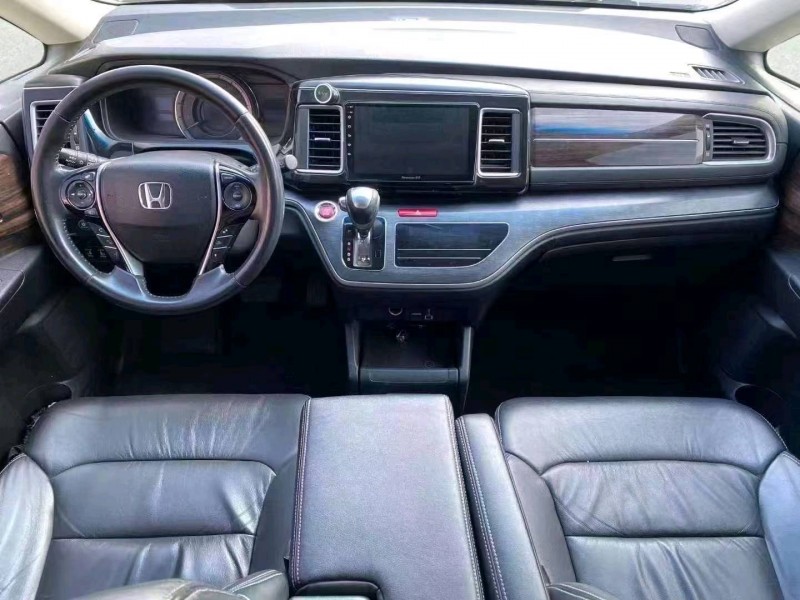 台州18年本田艾力绅8