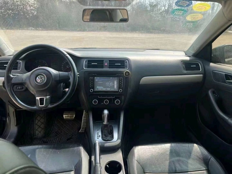 济南15年大众速腾6