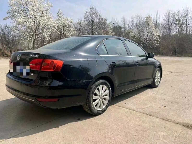 济南15年大众速腾8