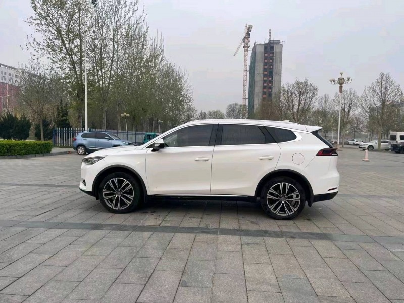 沧州19年比亚迪唐8