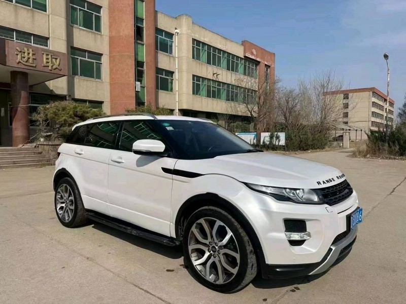 济南17年路虎极光3