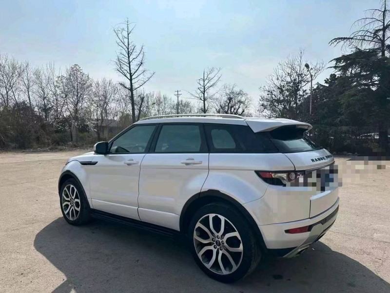 济南17年路虎极光7