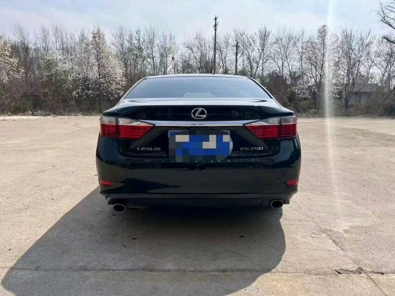 济南13年雷克萨斯ES9