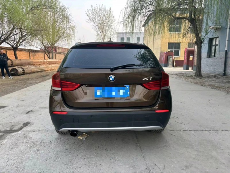 保定11年宝马X19