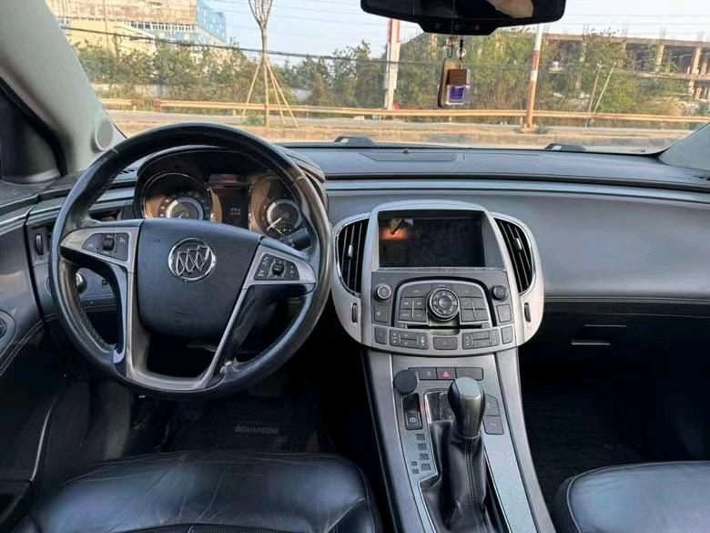 广州12年别克君越5