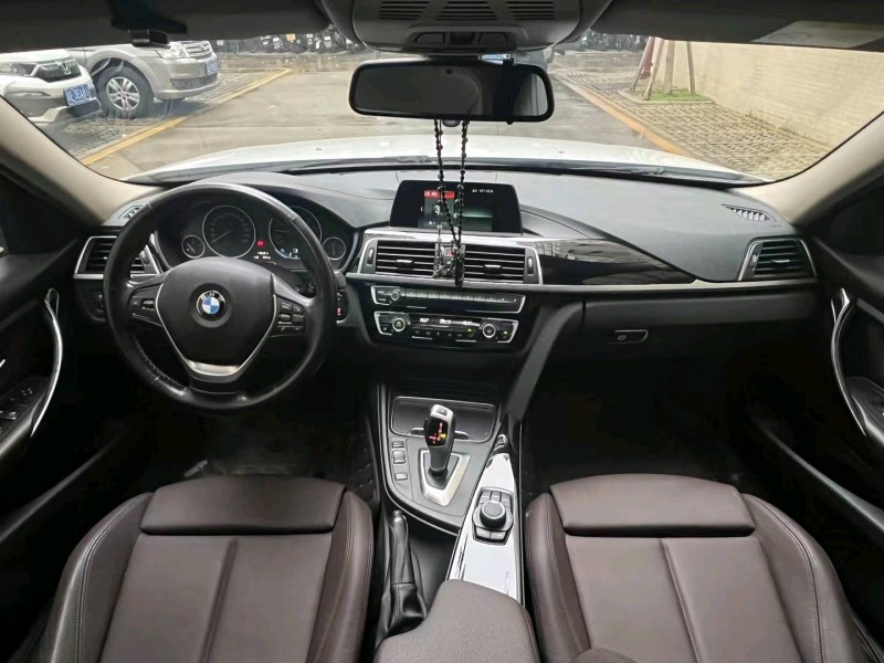 佛山18年宝马3系8