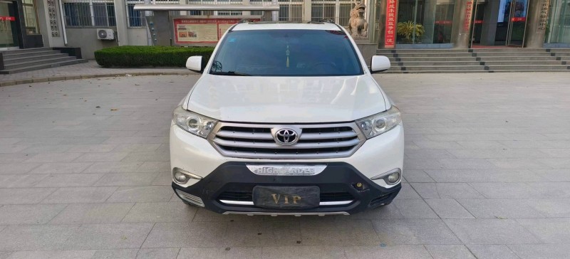 郑州13年丰田汉兰达1