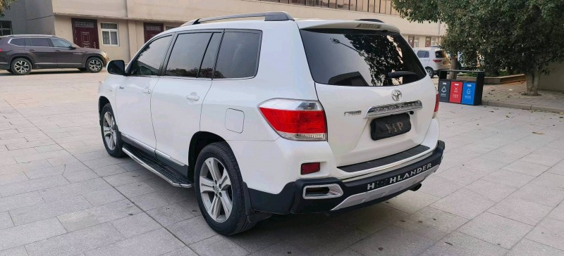 郑州13年丰田汉兰达6