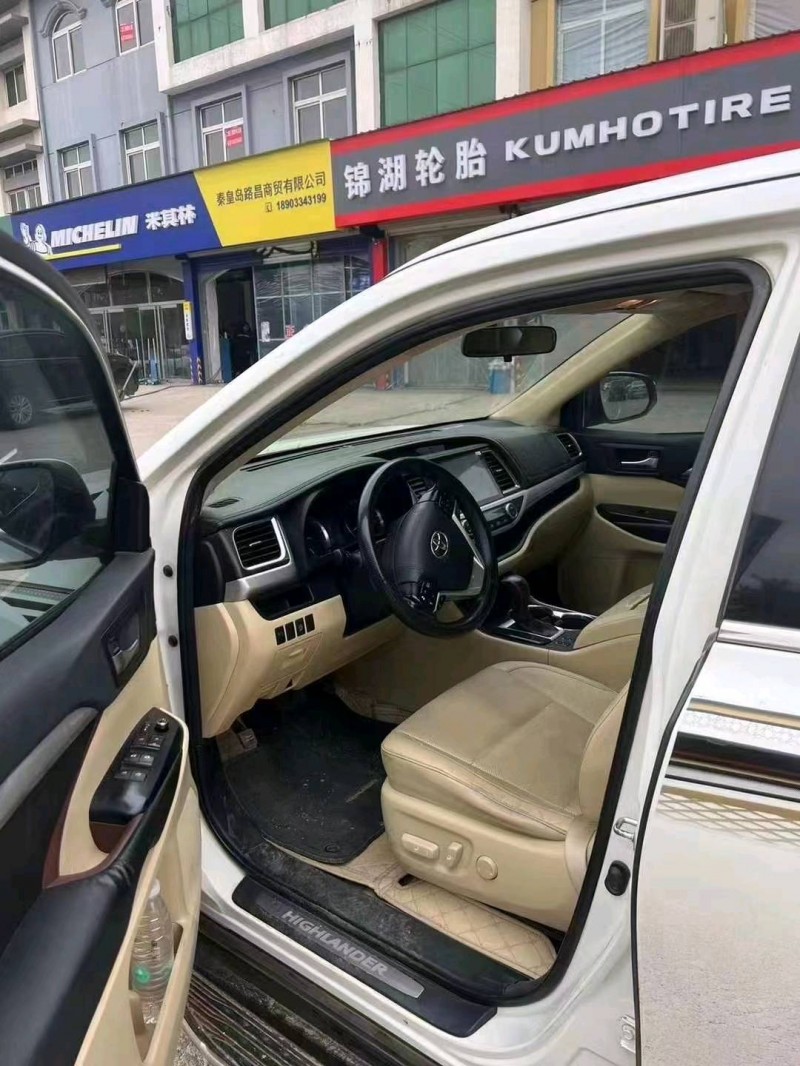 保定15年丰田汉兰达3