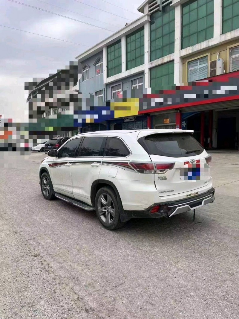 保定15年丰田汉兰达7