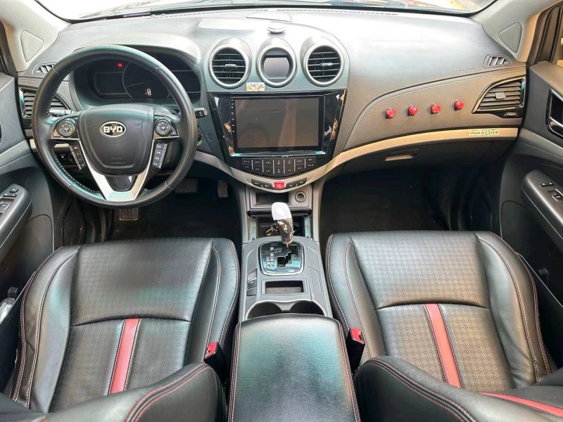 济宁15年比亚迪S710