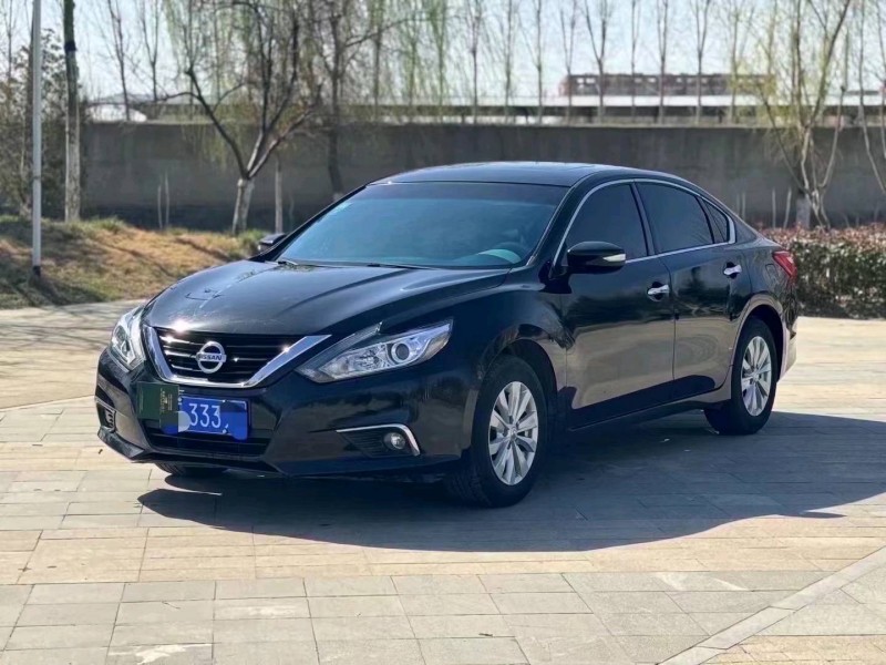 东营18年日产天籁2