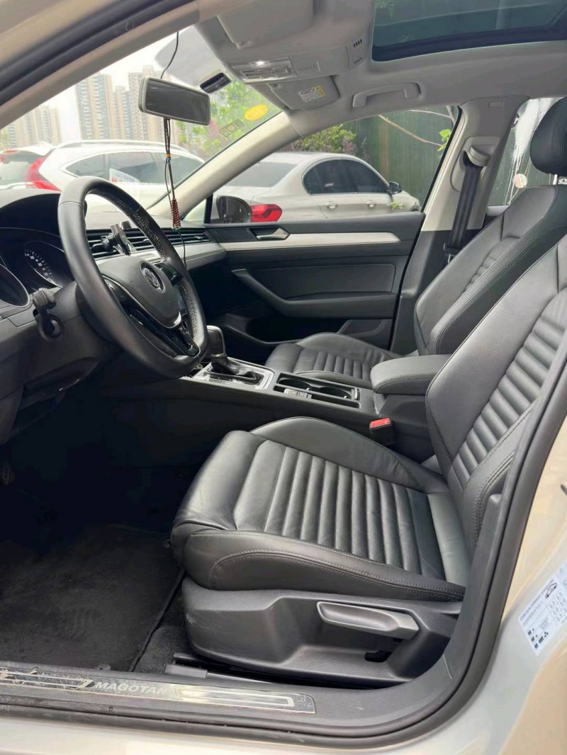 佛山19年大众迈腾8